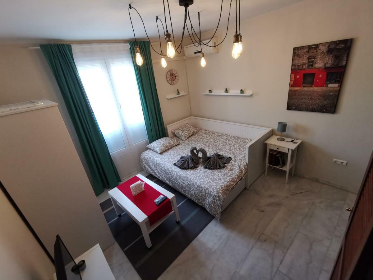 **** Genuar Apartments Malaga Center Exteriér fotografie